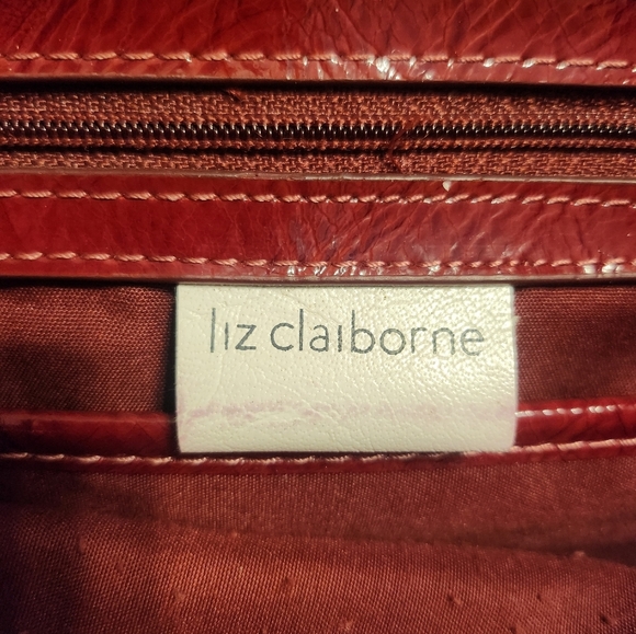 Vintage Textured Deep Red Vegan Patent Leather Liz Claiborne Tote - Picture 3 of 17